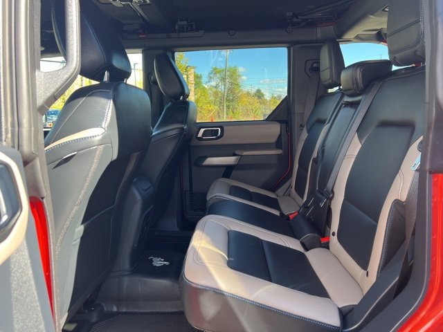 Used 2023 Ford Bronco Wildtrak image 17