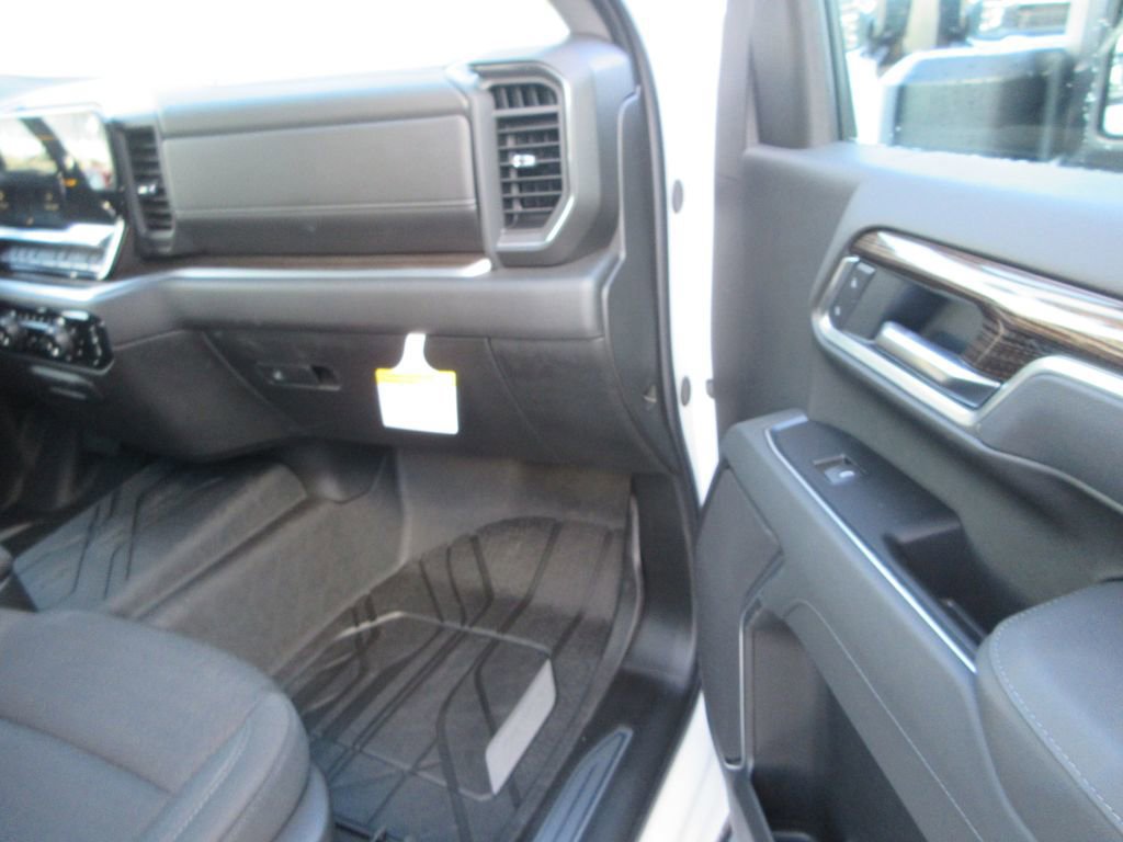 New 2026 Chevrolet Silverado 3500 LT w/ Convenience Package image 19