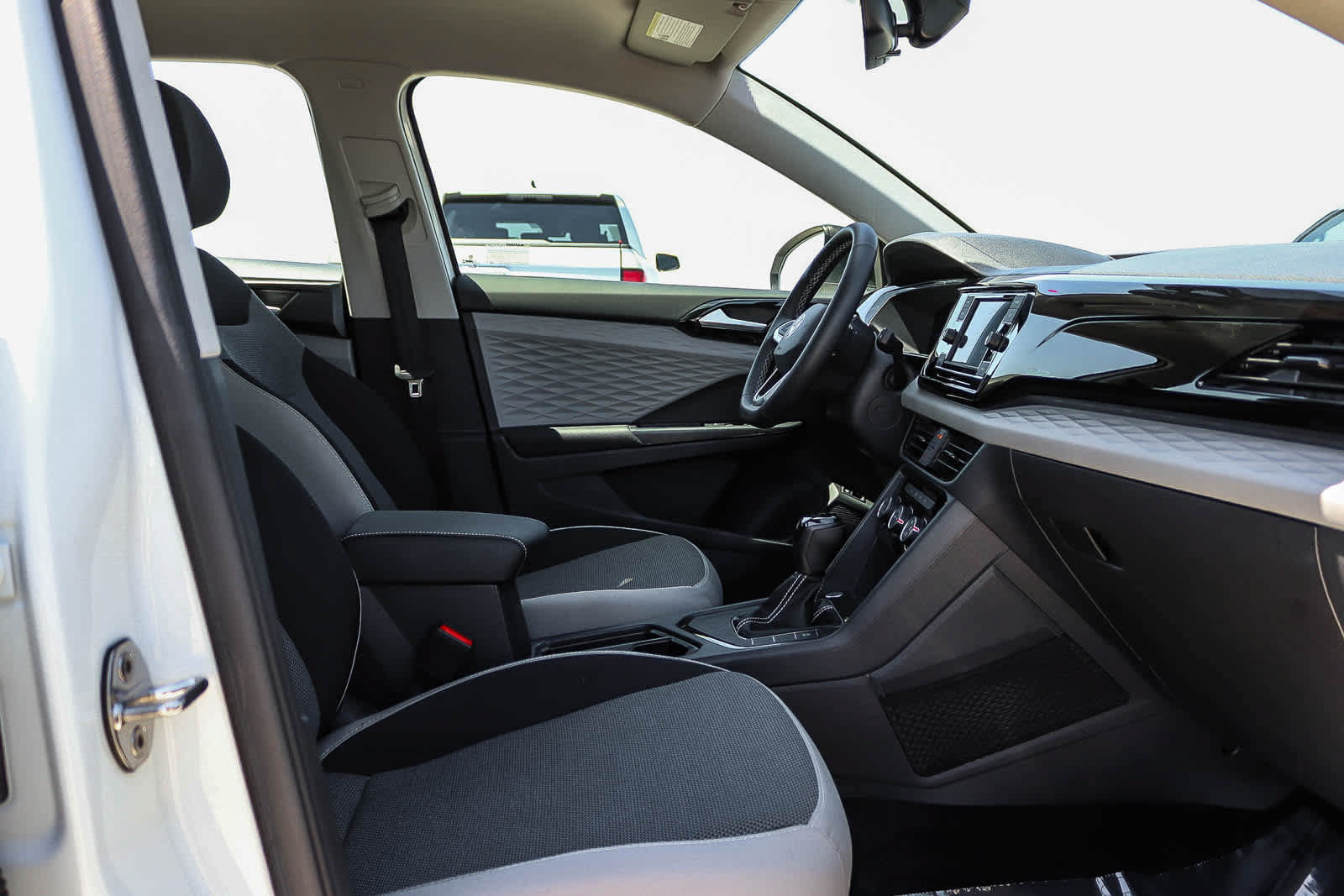 Certified 2023 Volkswagen Taos S FWD image 16