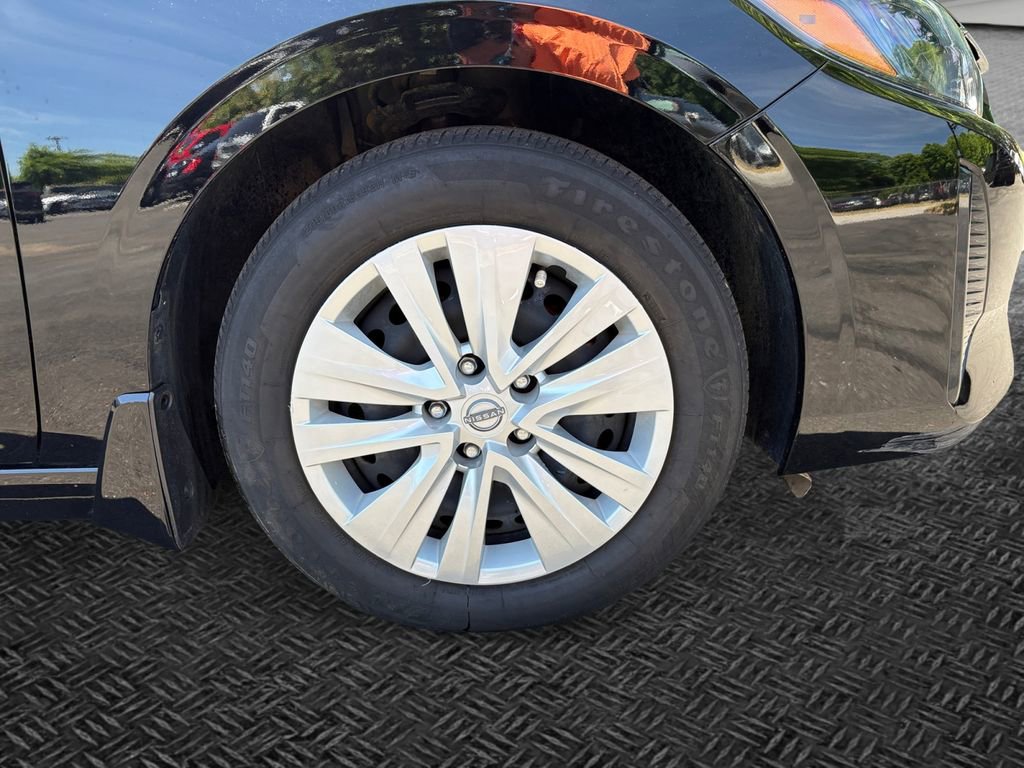 Used 2025 Nissan Sentra S w/ Trunk Package FWD image 11