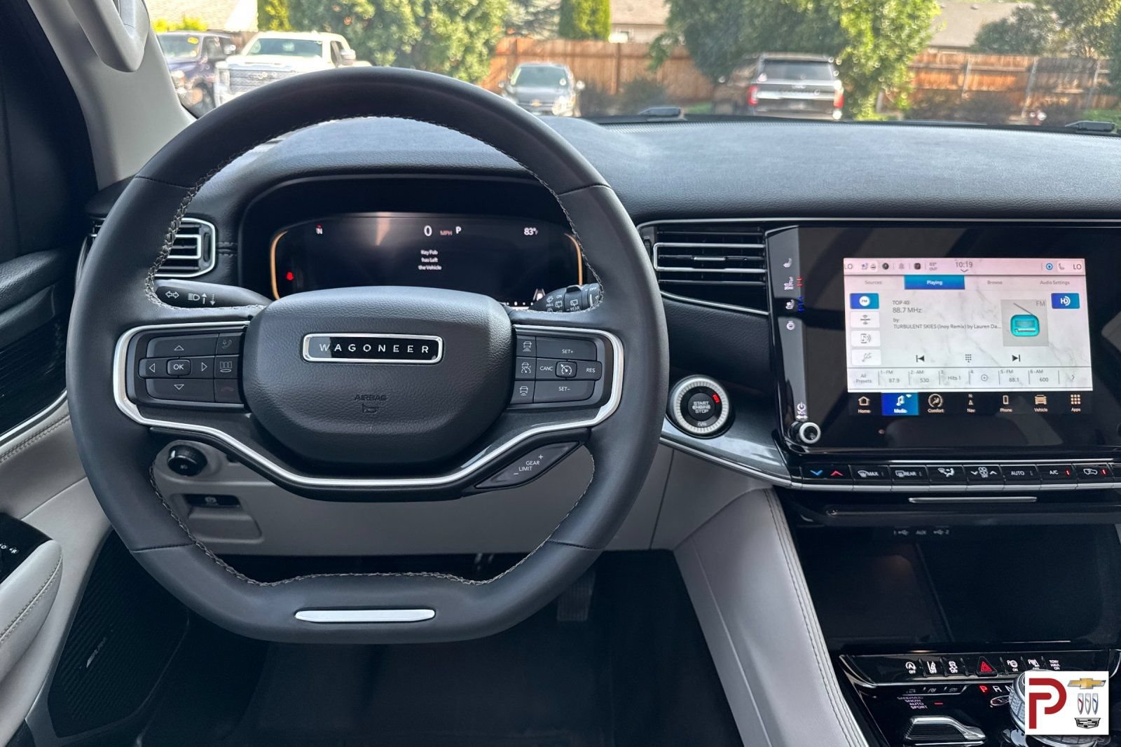Used 2023 Jeep Wagoneer 4WD w/ Premium Group I image 18