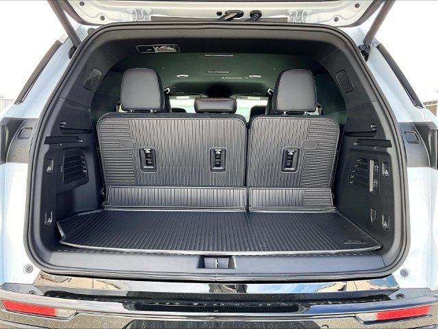 New 2027 Chevrolet Traverse RS AWD/4WD image 15