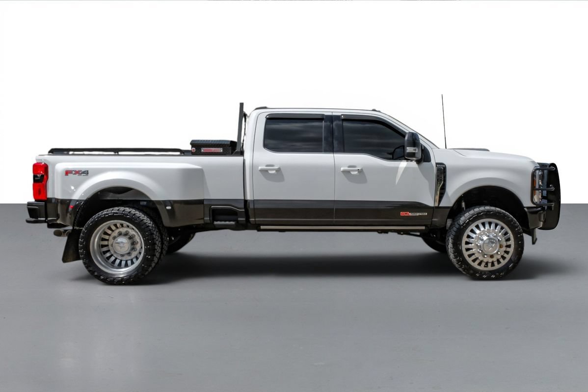 Used 2024 Ford F350 King Ranch w/ FX4 Off-Road Package AWD/4WD image 5