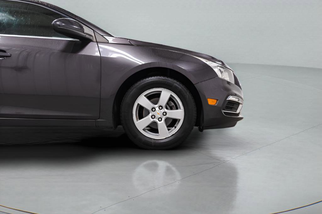 Used 2016 Chevrolet Cruze LT image 7