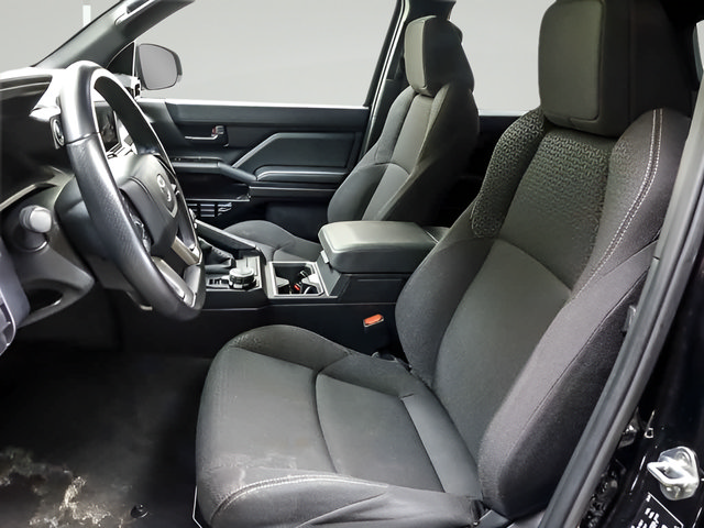 Used 2025 Toyota 4Runner SR5 AWD/4WD image 8