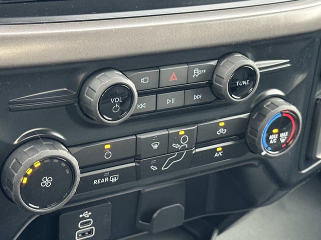 New 2025 Ford F150 XL w/ Equipment Group 103A High image 30