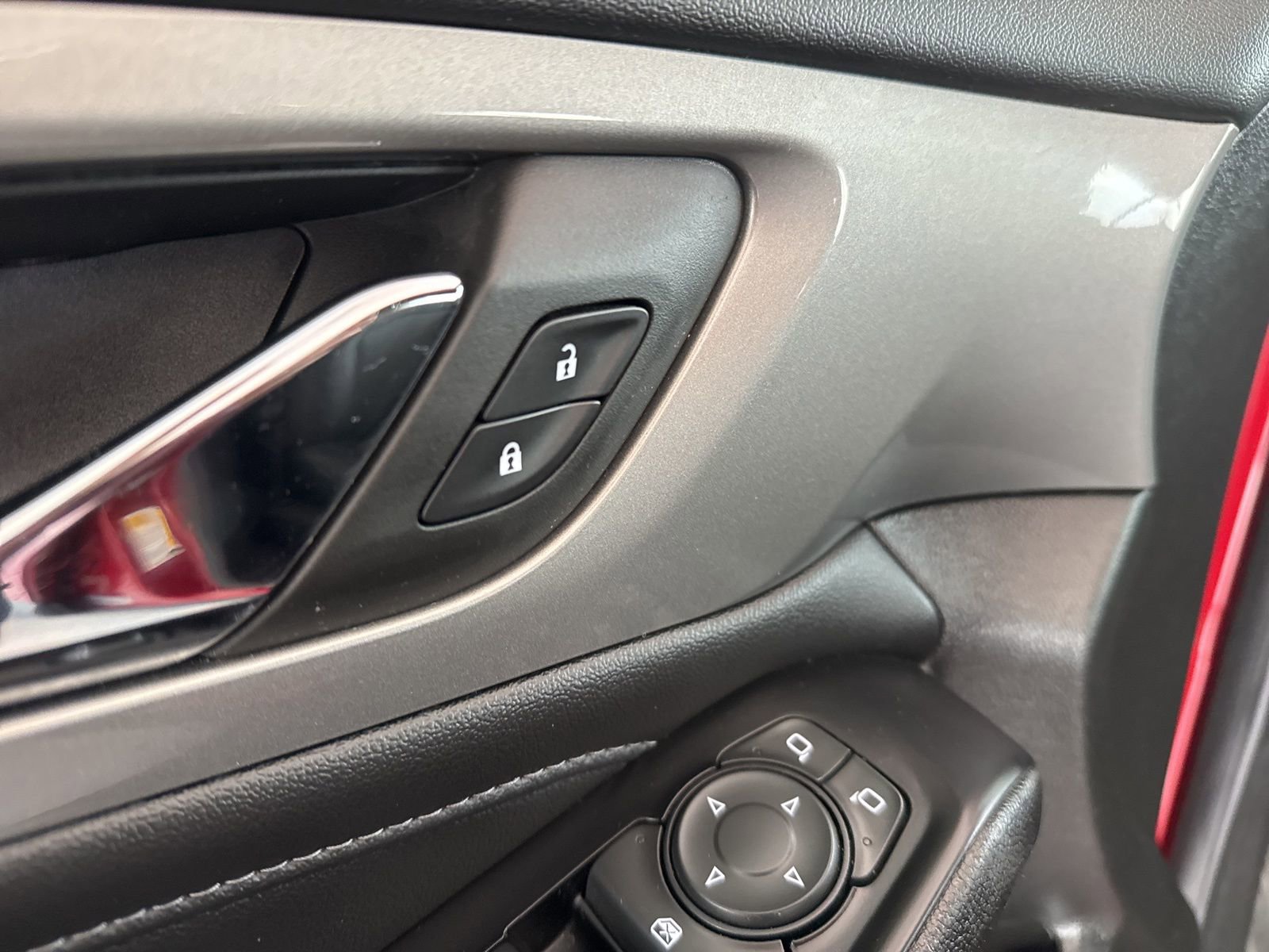 Used 2023 Chevrolet Traverse LT image 20