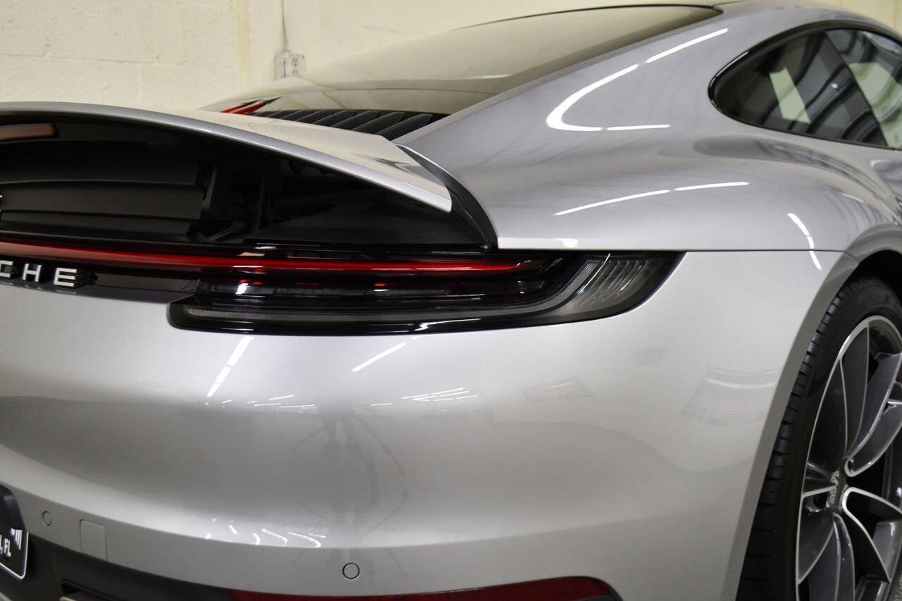 Used 2022 Porsche 911 Carrera w/ Premium Package RWD image 38