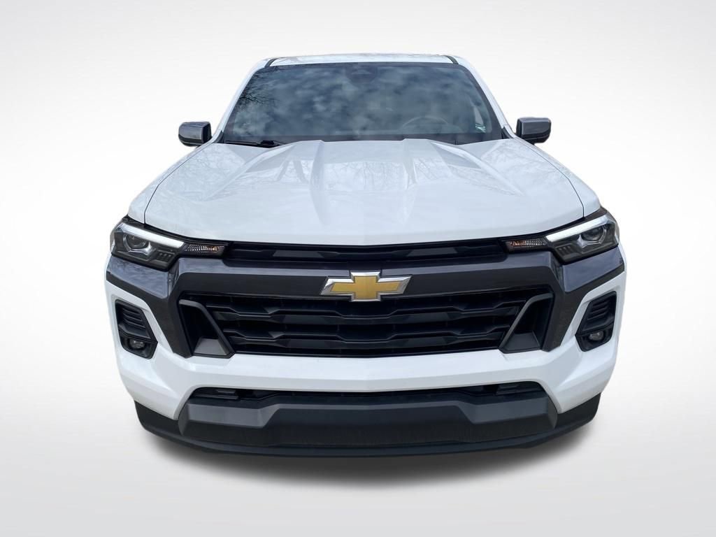 Used 2023 Chevrolet Colorado LT w/ LT Convenience Package III image 9