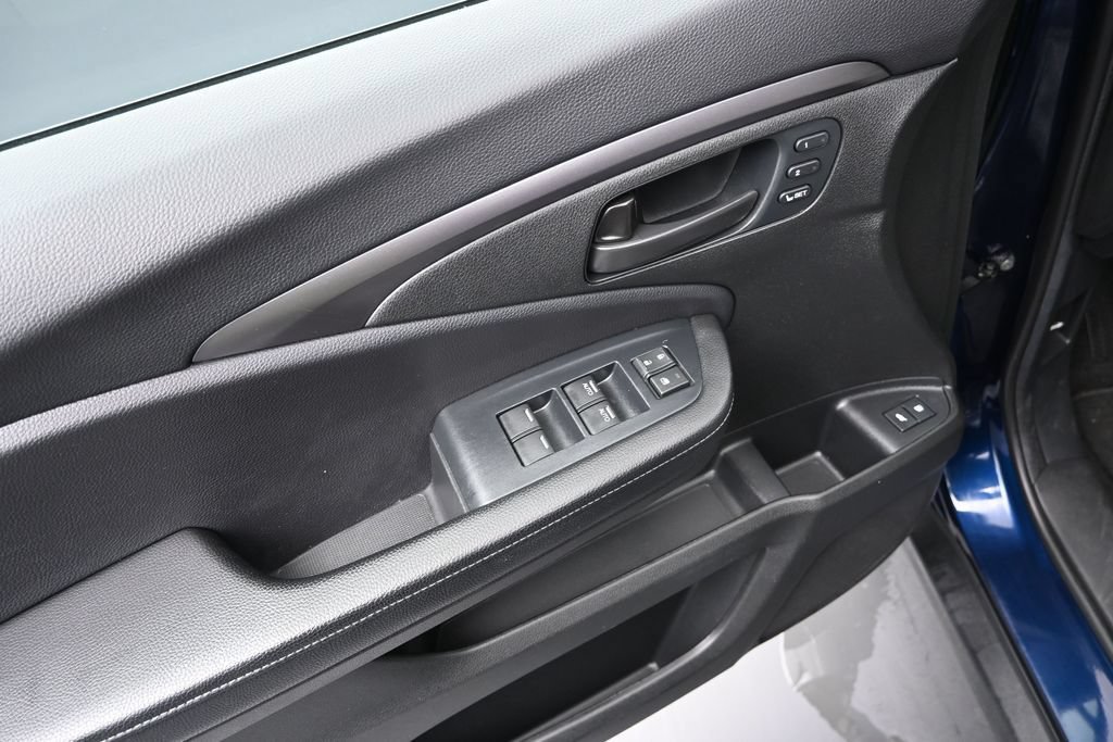 Certified 2023 Honda Passport EX-L image 18