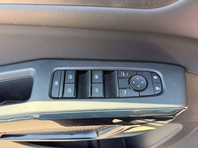 New 2026 Nissan Pathfinder SV AWD/4WD image 11