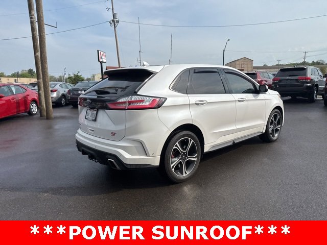 Used 2019 Ford Edge ST w/ Equipment Group 401A image 3
