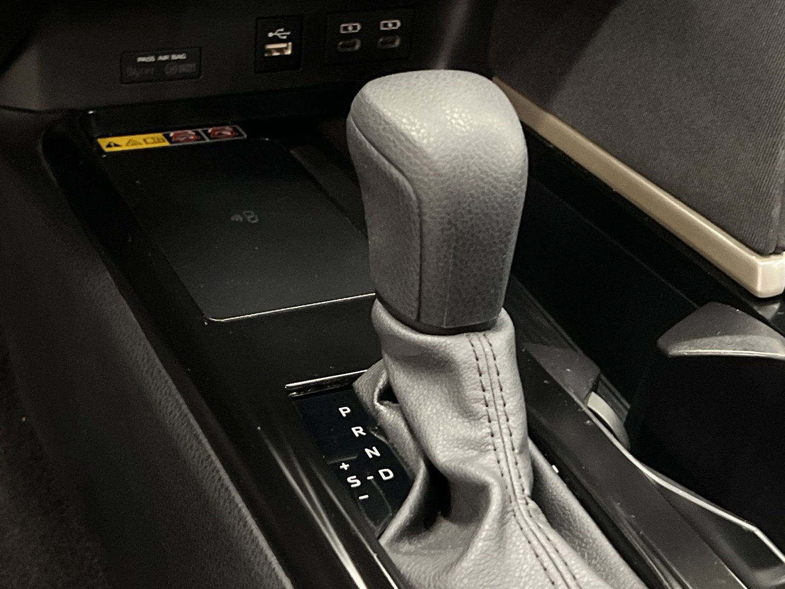 Used 2025 Toyota Camry LE image 18