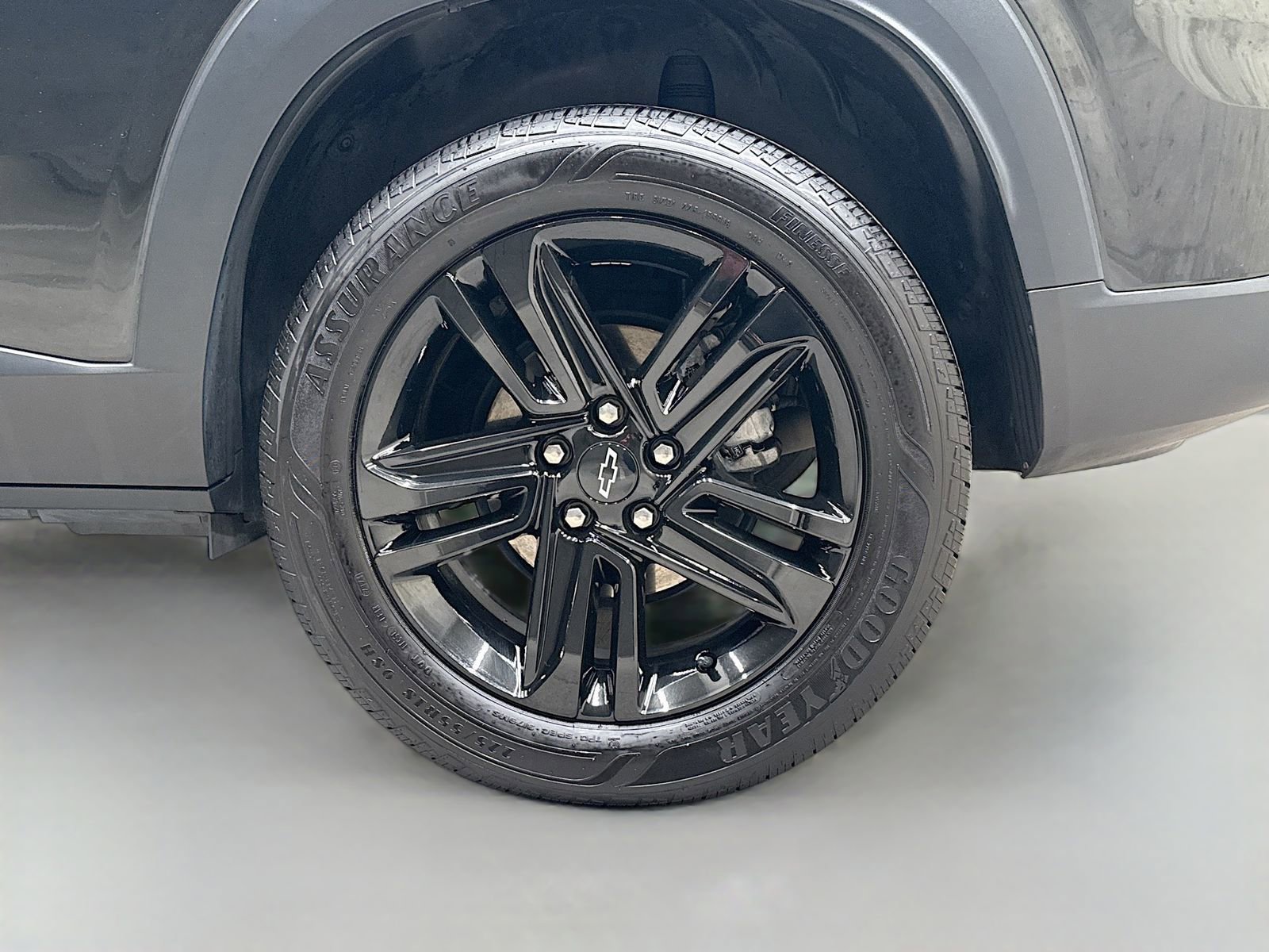 Used 2024 Chevrolet Trax ACTIV w/ Driver Confidence Package FWD image 32