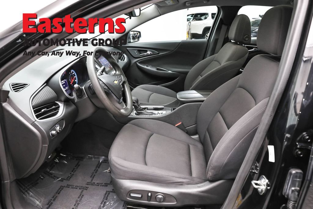 Used 2023 Chevrolet Malibu LT FWD image 14