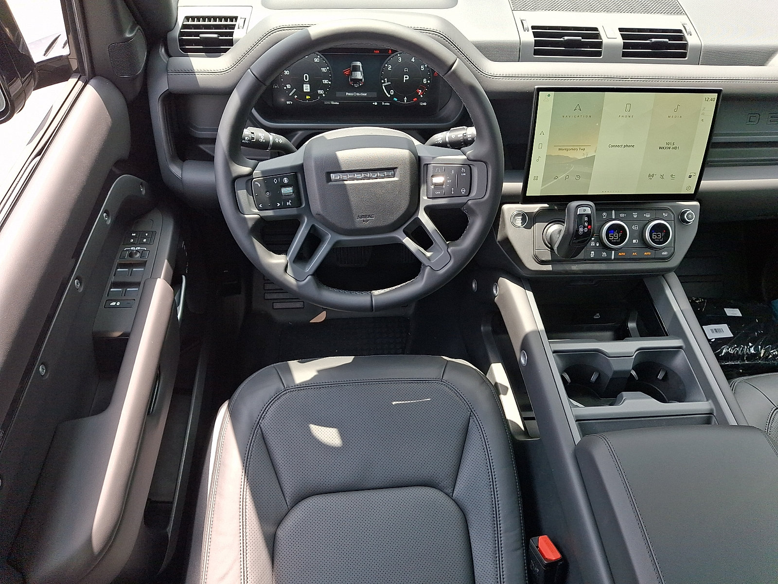 New 2026 Land Rover Defender 110 X-Dynamic SE AWD/4WD image 7