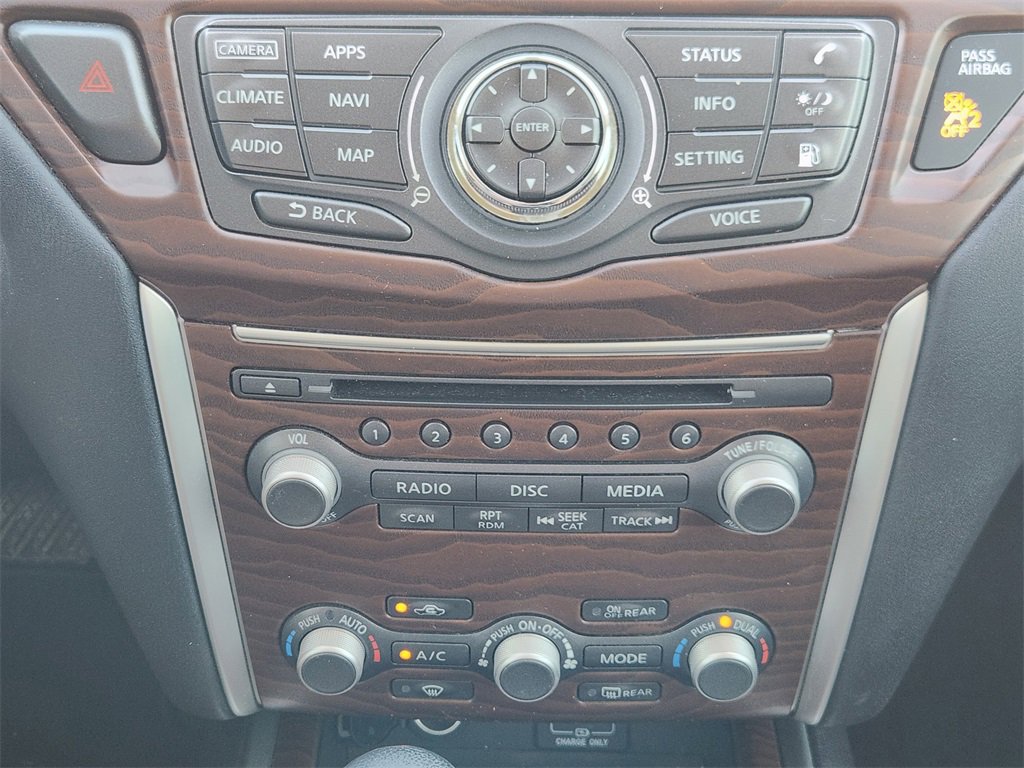 Used 2018 Nissan Pathfinder Platinum image 18