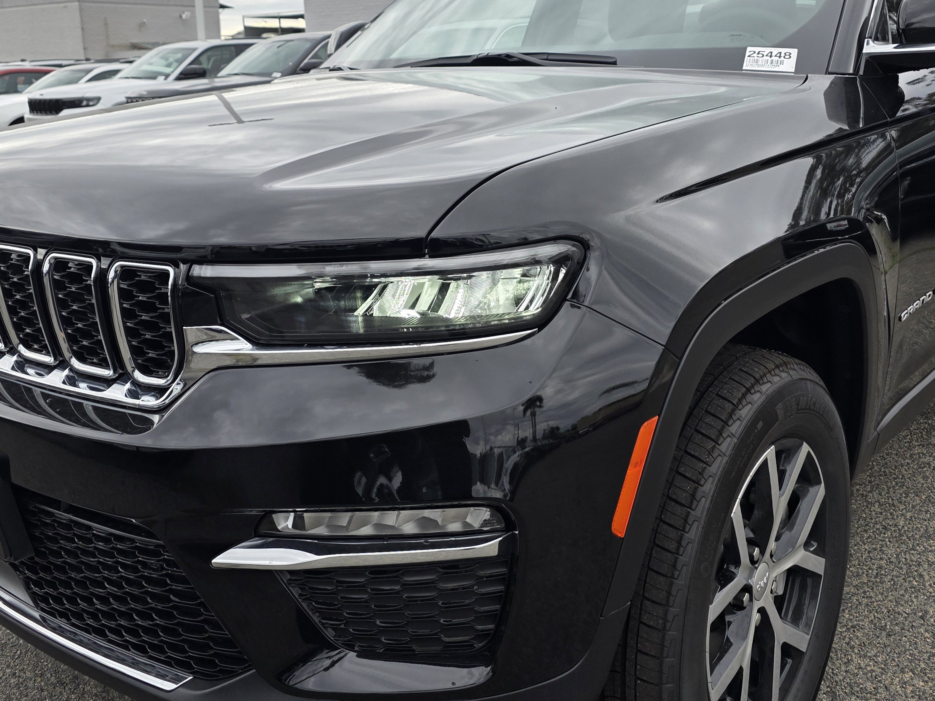 New 2025 Jeep Grand Cherokee Limited image 8