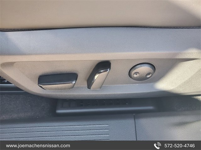 New 2026 Nissan Rogue Platinum image 20