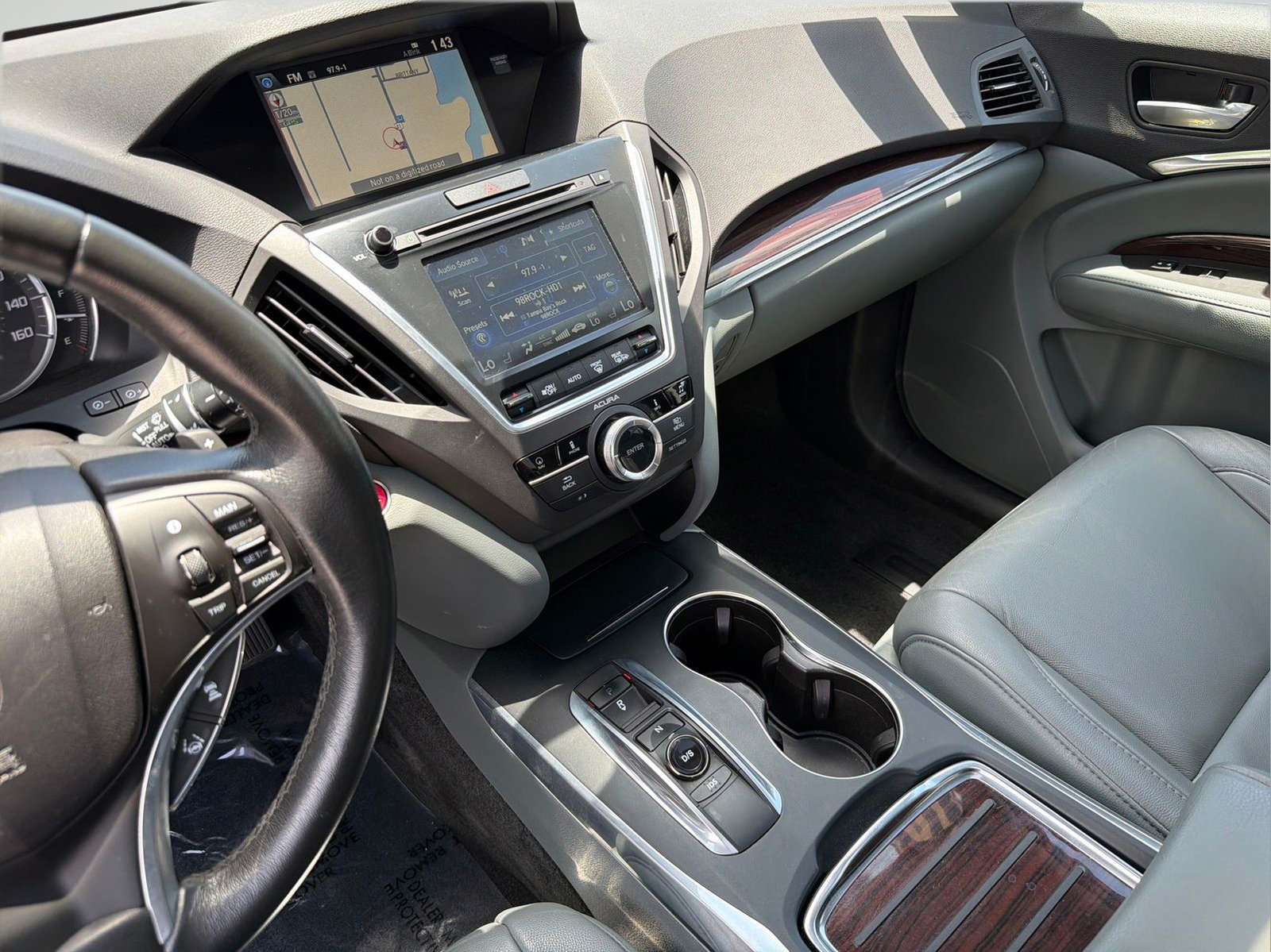 Used 2016 Acura MDX SH-AWD w/ Technology Package image 17