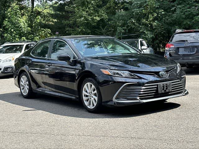 Used 2024 Toyota Camry LE AWD/4WD image 19