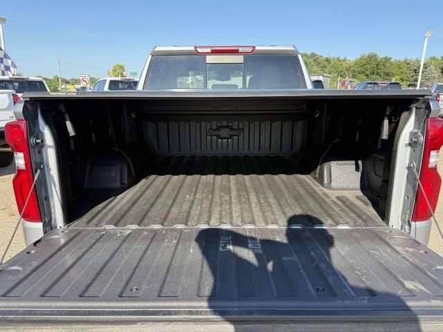 Used 2025 Chevrolet Silverado 1500 LT Trail Boss w/ LT Trail Boss Premium Package AWD/4WD image 10
