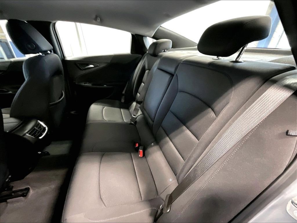 Used 2023 Chevrolet Malibu LT FWD image 15