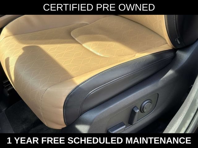 Used 2024 Kia Carnival EX FWD image 15