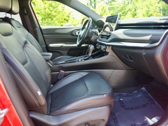 Used 2022 Jeep Compass Limited w/ (RED) Package image 8