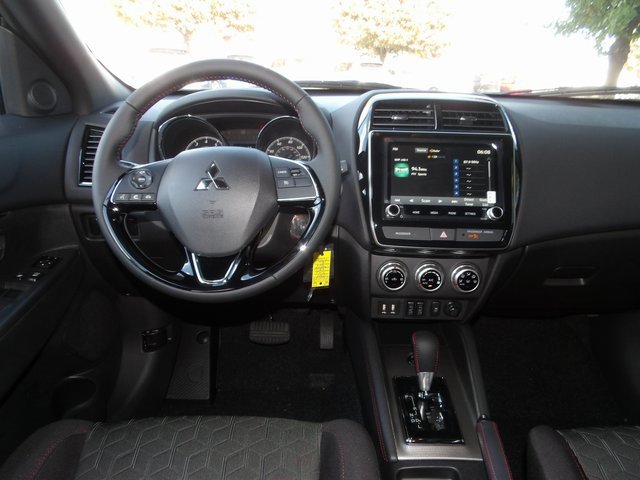 New 2025 Mitsubishi Outlander Sport AWD image 14