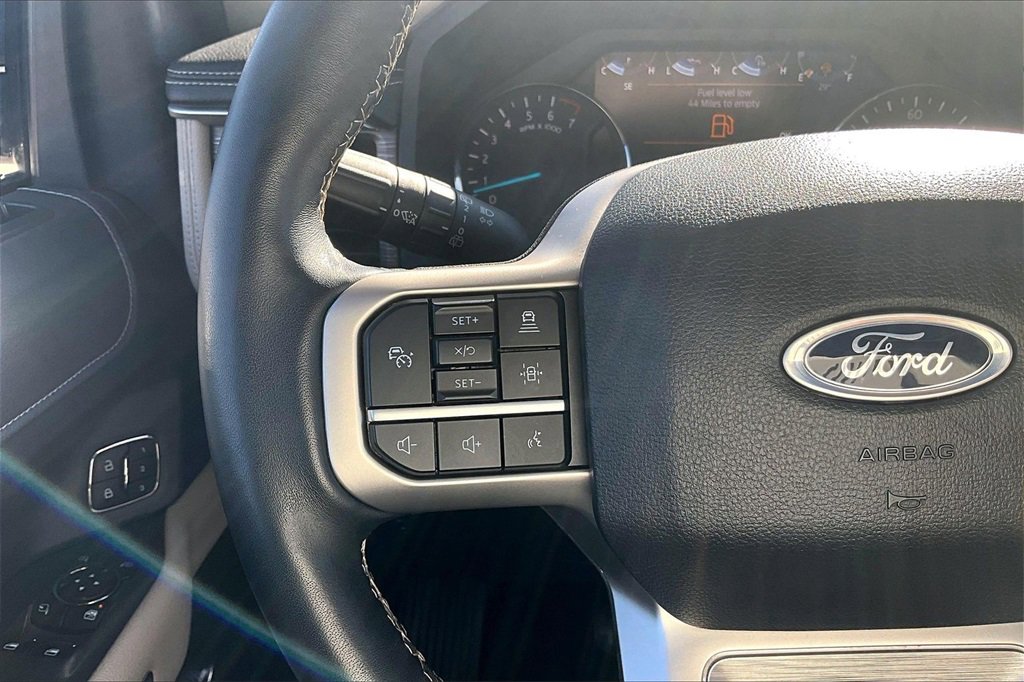 Used 2024 Ford Expedition Limited image 18