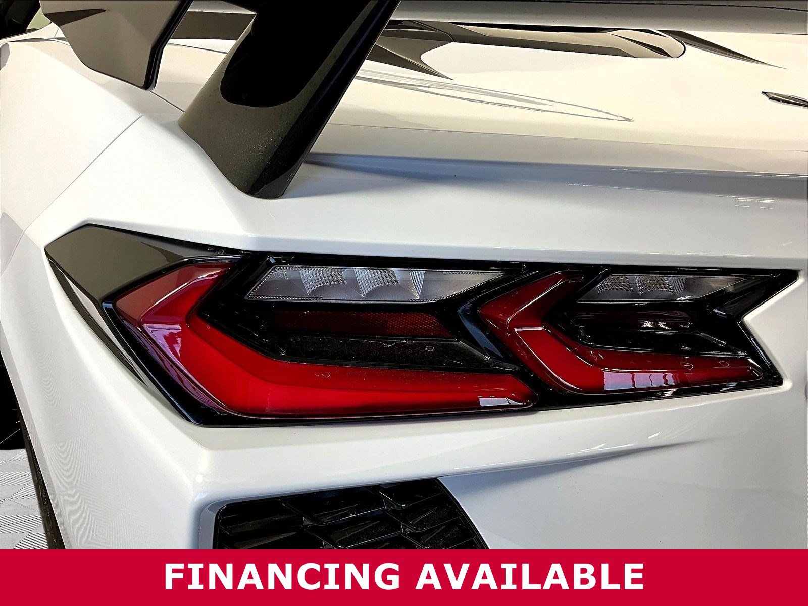 Used 2022 Chevrolet Corvette Stingray Coupe w/ Z51 Performance Package RWD image 17
