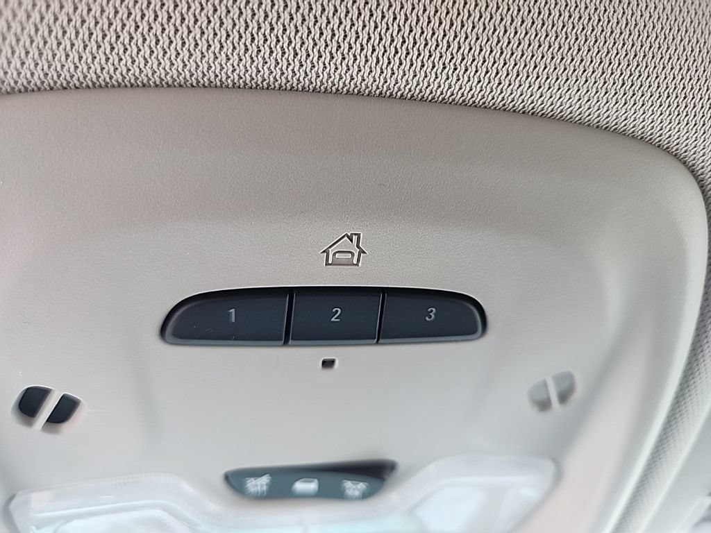 Certified 2020 Buick Encore GX Essence FWD image 21