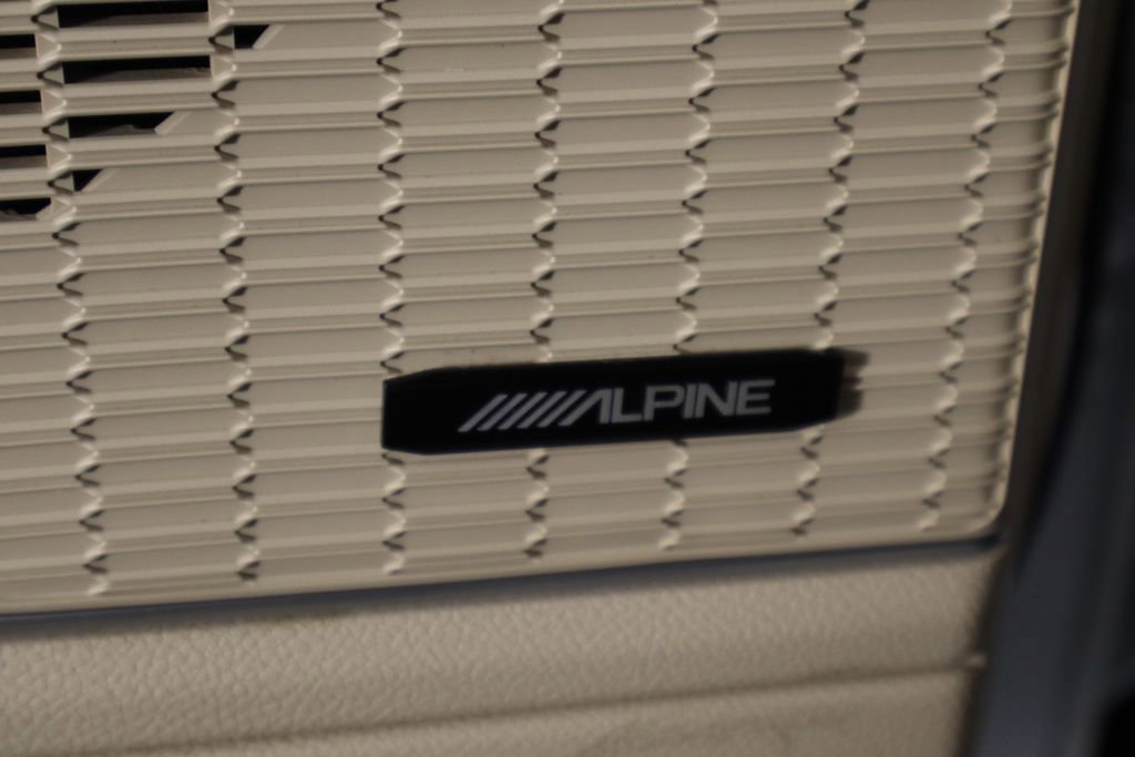 Used 2022 Jeep Grand Cherokee L Limited AWD/4WD image 23