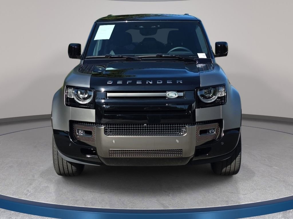 Used 2025 Land Rover Defender 110 X AWD/4WD image 2