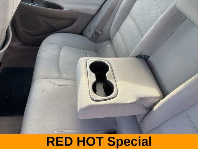 Used 2021 Chevrolet Malibu LT image 35