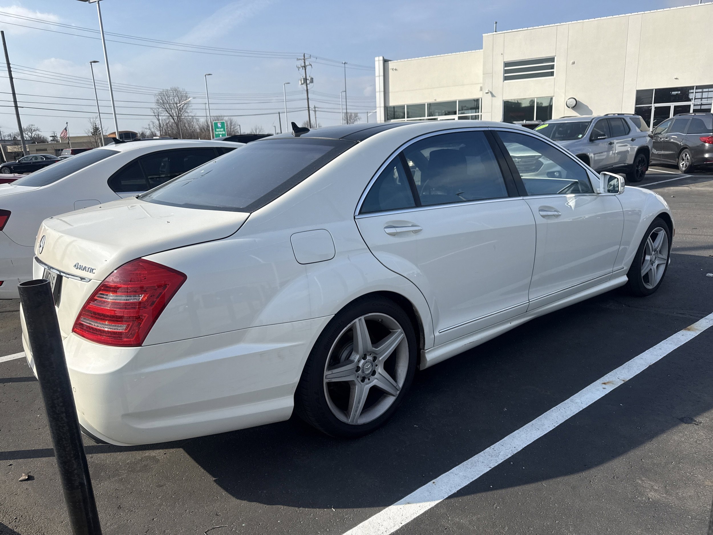Used 2011 Mercedes-Benz S 550 4MATIC image 10