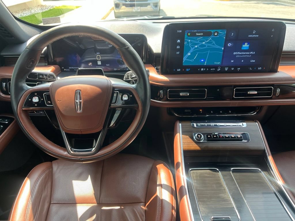 Used 2025 Lincoln Aviator Reserve w/ Jet Appearance Package AWD/4WD image 17