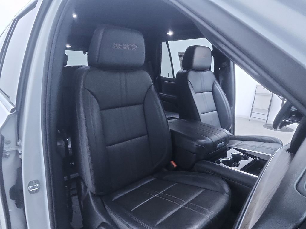 Used 2025 Chevrolet Tahoe High Country w/ Sun And Tow Package AWD/4WD image 26