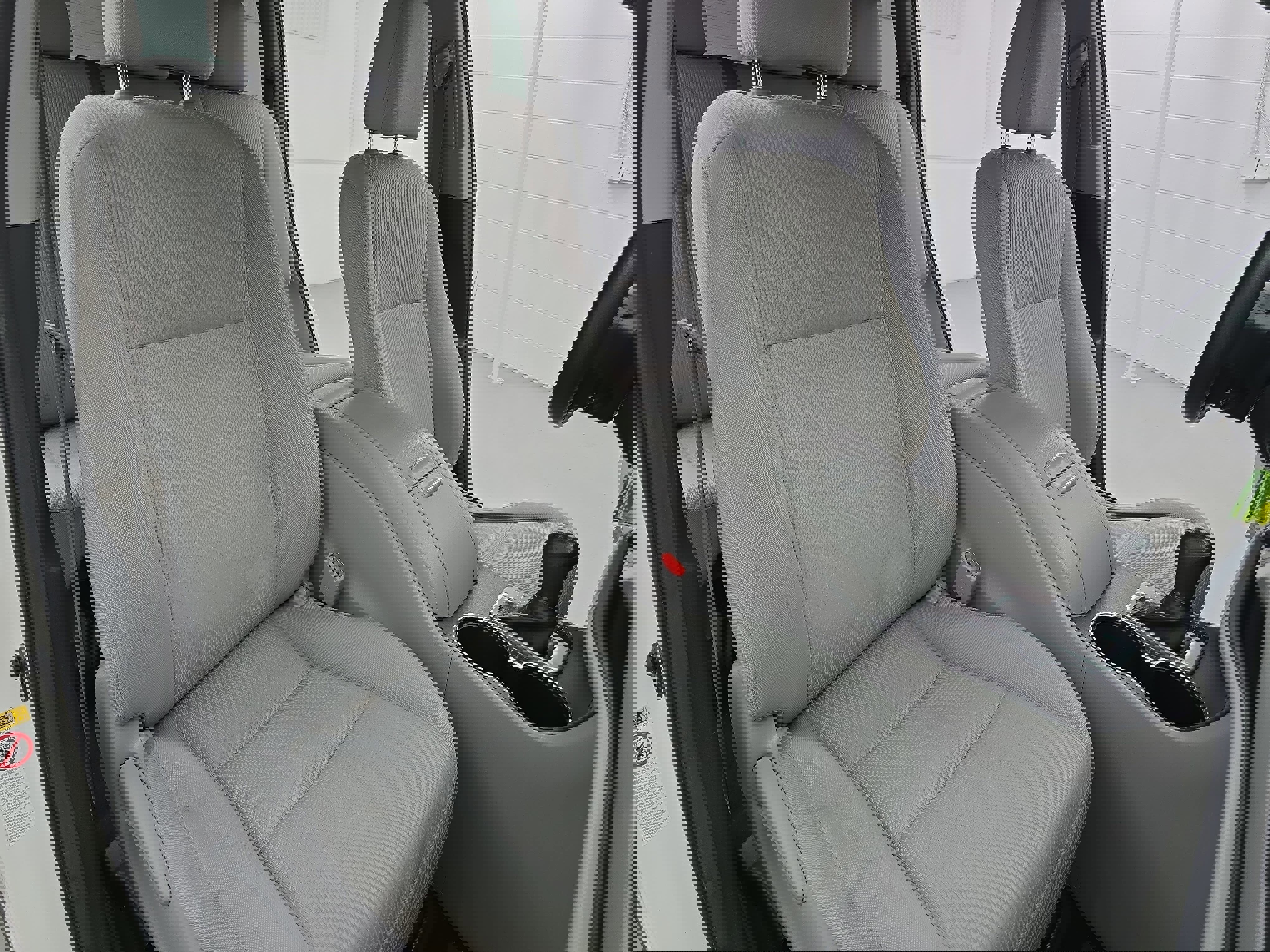 Used 2015 Toyota Highlander LE image 10