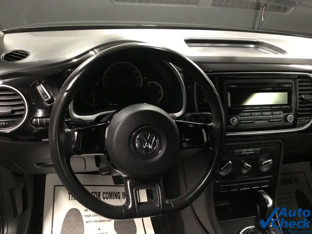 Used 2013 Volkswagen Beetle 2.5 FWD image 42