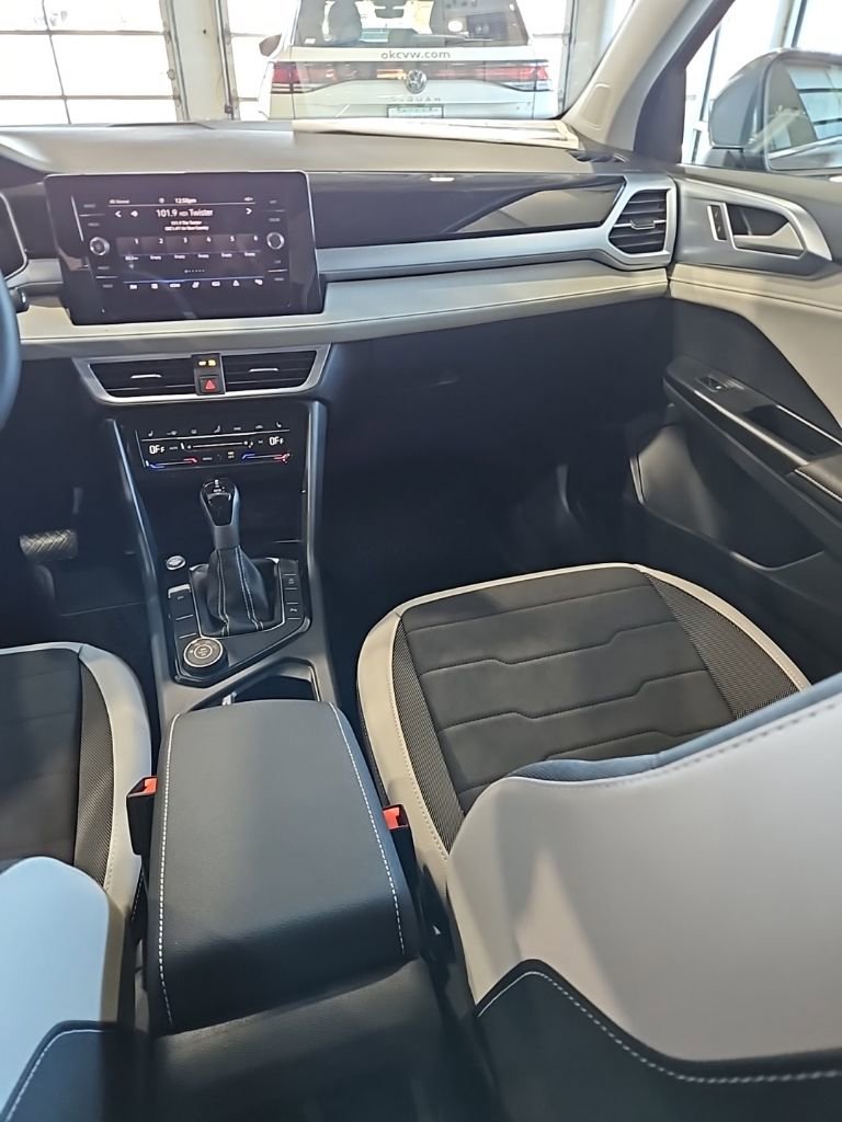 New 2026 Volkswagen Taos SE AWD/4WD image 22