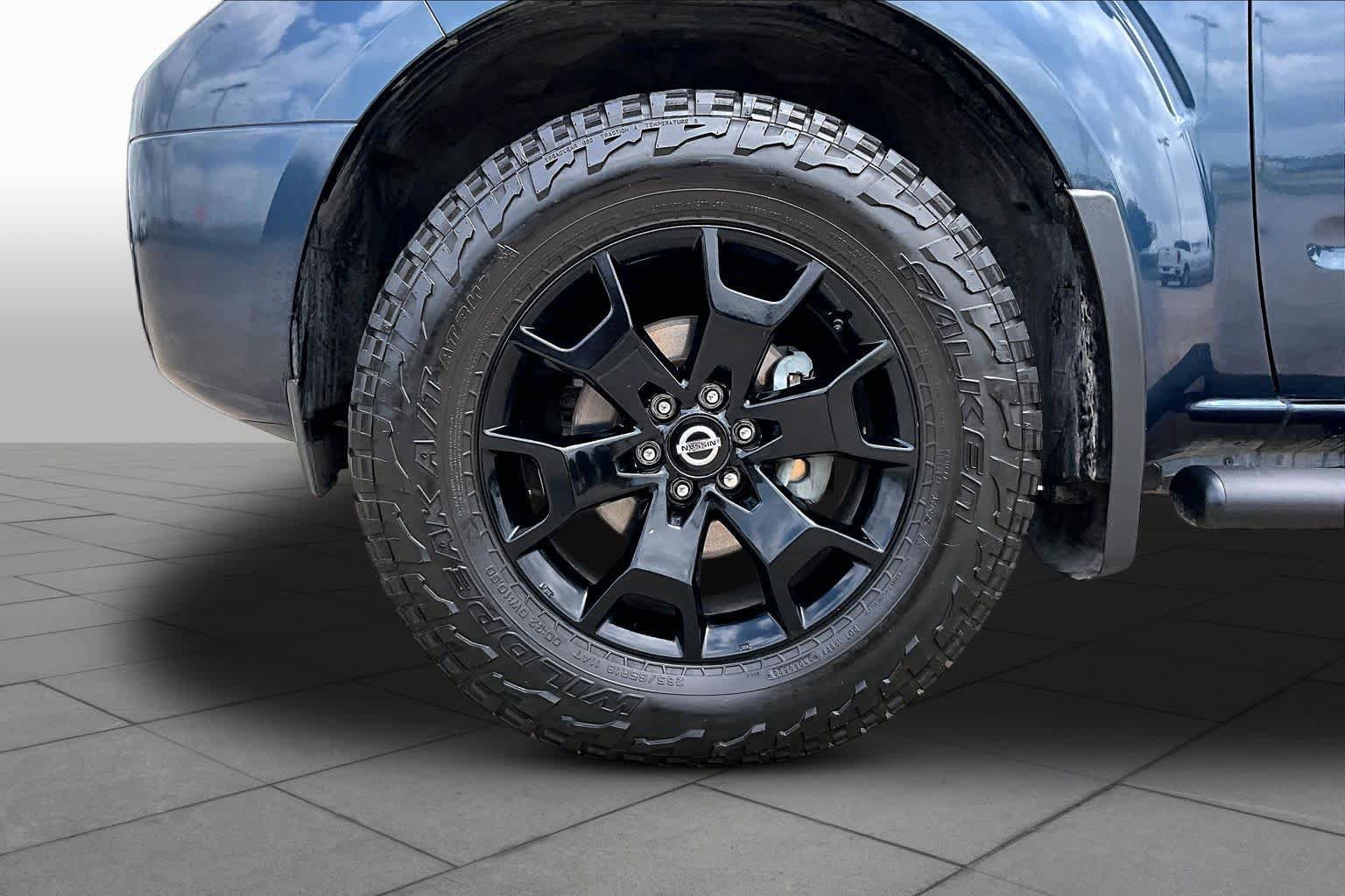Used 2020 Nissan Frontier SV w/ Midnight Edition Floor Mats AWD/4WD image 11