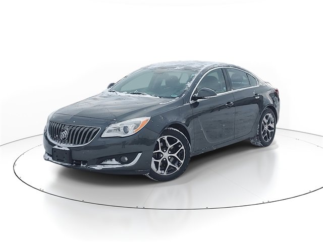 Used 2017 Buick Regal Sport Touring image 1