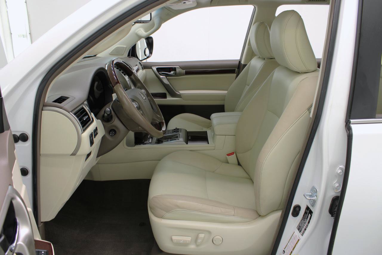 Used 2016 Lexus GX 460 w/ Premium Package AWD/4WD image 33