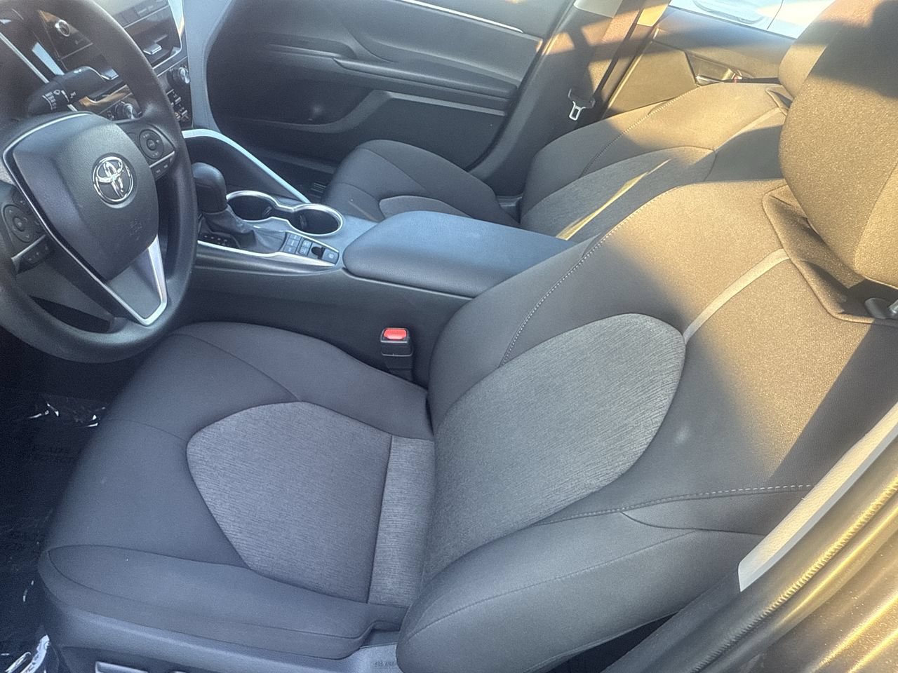 Used 2022 Toyota Camry LE w/ Audio Upgrade Package FWD image 4
