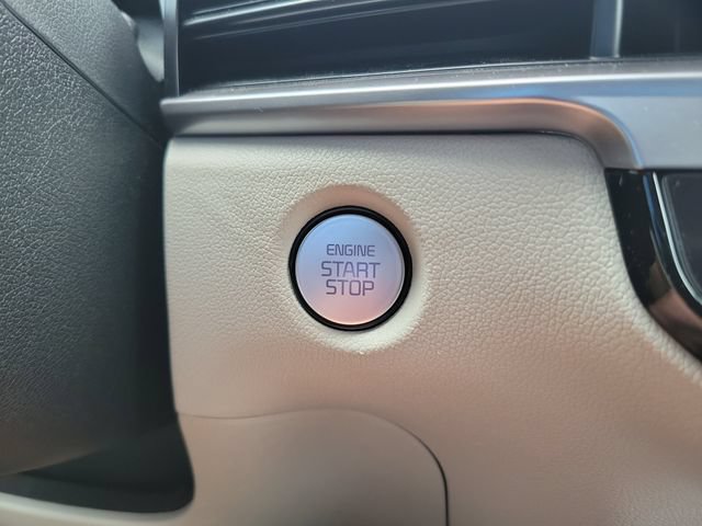 Certified 2025 Kia Sorento S FWD image 29