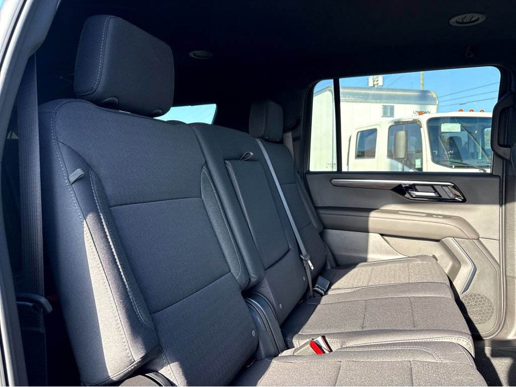 New 2026 Chevrolet Suburban LS RWD image 14