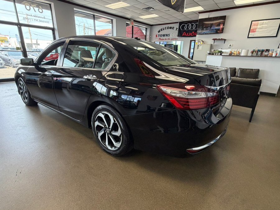 Used 2017 Honda Accord EX-L image 12