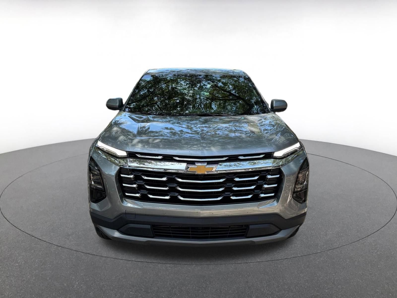 Used 2025 Chevrolet Equinox LT FWD image 8
